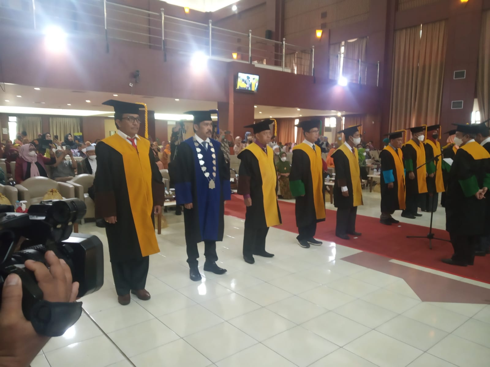 Cetak Sejarah Baru, UIN Alauddin Kukuhkan 10 Guru Besar Secara Bersamaan